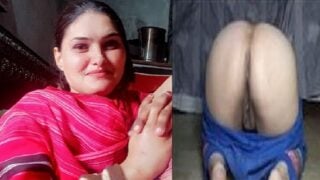 Pakistani Mature Aunty Showing Big Boobs Nude
